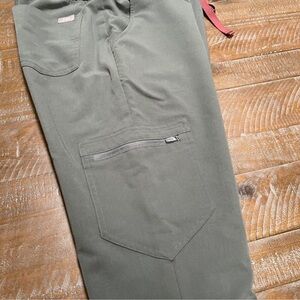 FIGS zamora jogger XS